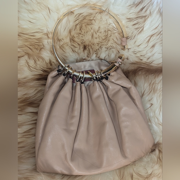 Valentino Garavani Bebop Loop beige handle clutch bag - Picture 7 of 10